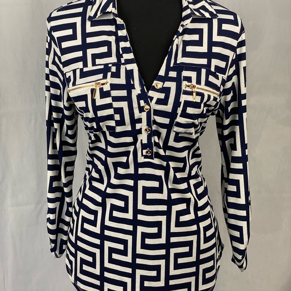 94%polyester - Picture 2 of 5